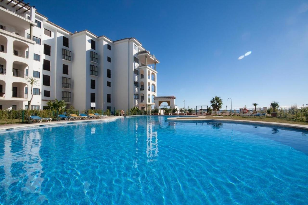 Stunning Views Await You In Marina De La Duquesa Apartment Castillo de Sabinillas Luaran gambar